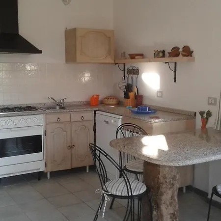 Stazzu Gallurese * מרינה די פורטיסקו